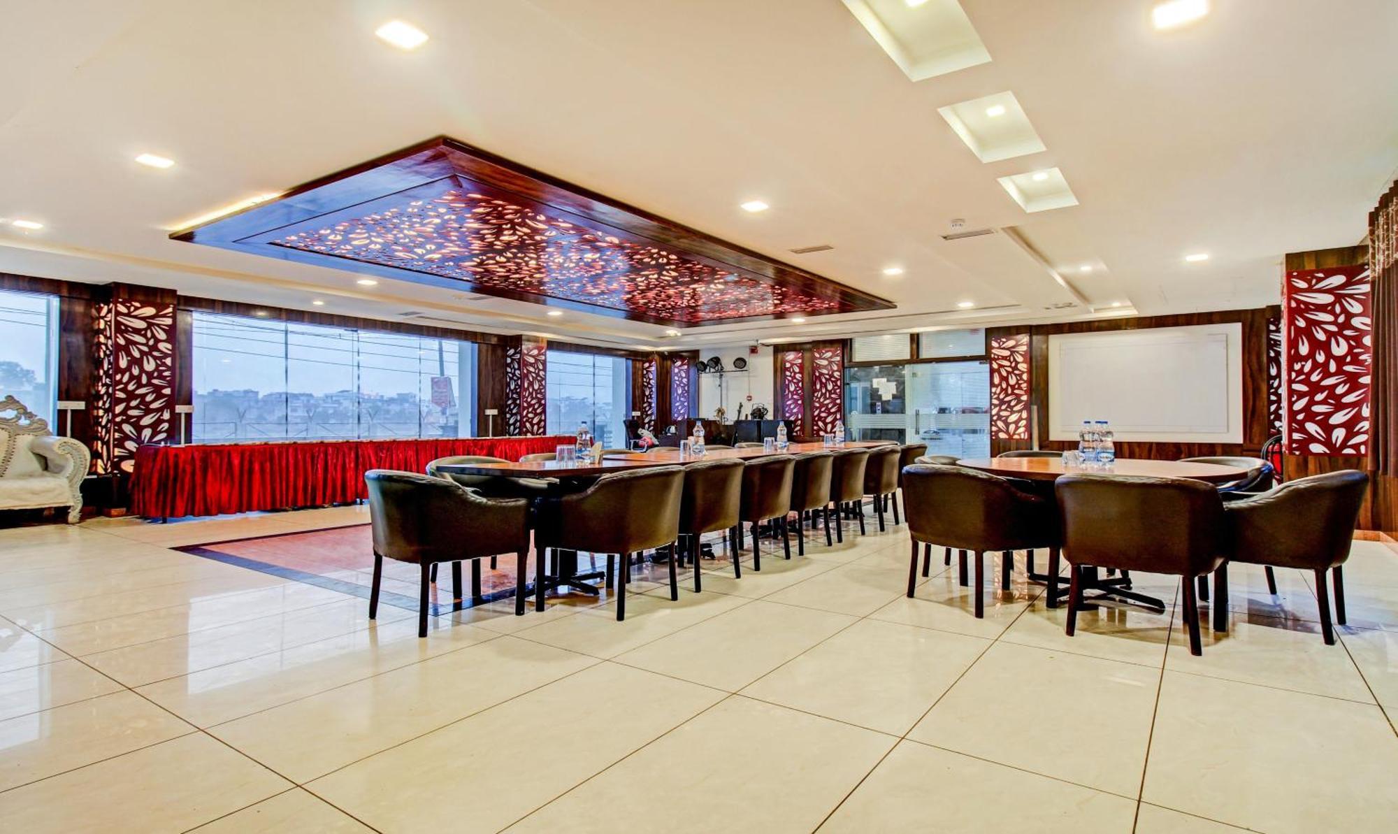 Treebo Silver Grand New Agreement Lucknow Exterior photo